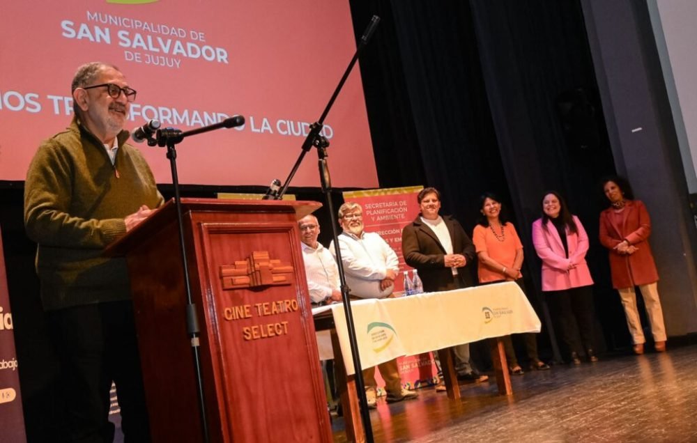 CertificadosTalleresDeOficios-PrensaMuniJujuy-03-1024x652