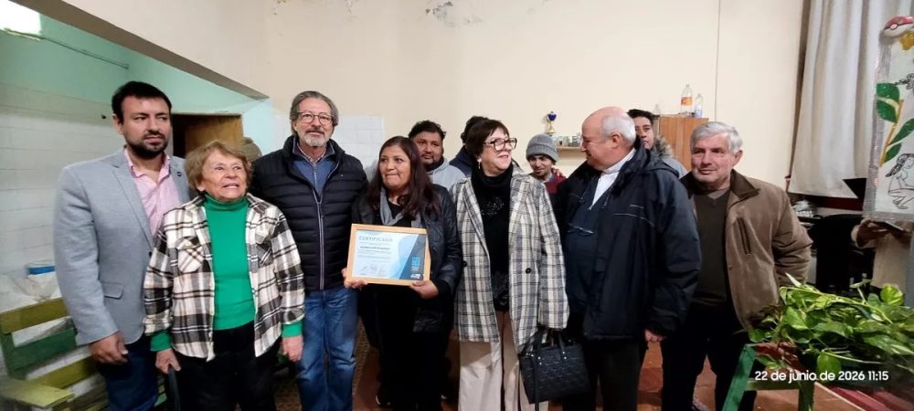 ministerio-ambiente-y-cambio-climatico-leandro-alvarez-susana-amador-ana-maria-lucas-y-cesar-daniel-fernandez-y-los-jovenes-ecoplast
